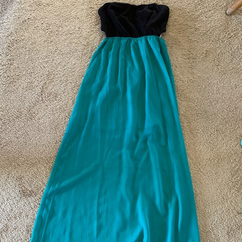 BRAND NEW Italian maxi dress